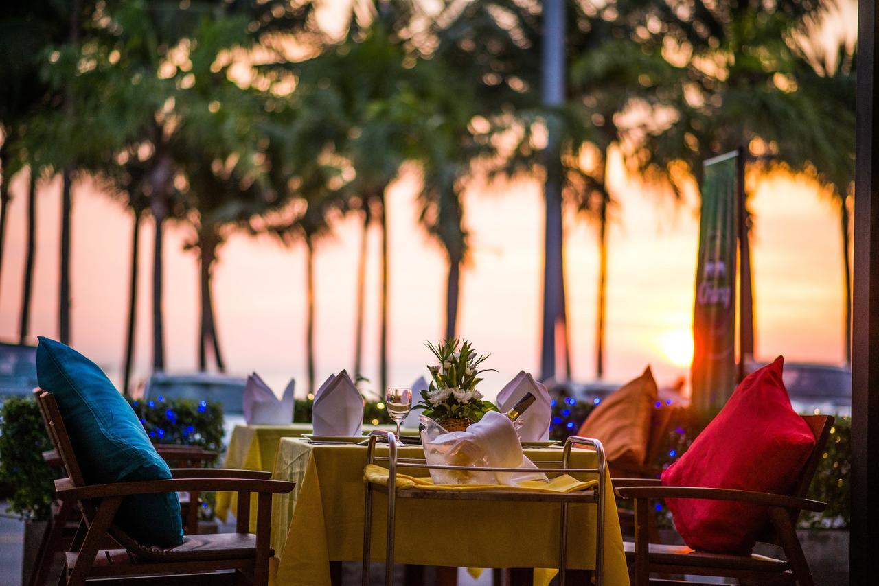Sea Breeze Jomtien Resort Pattaya Exterior foto