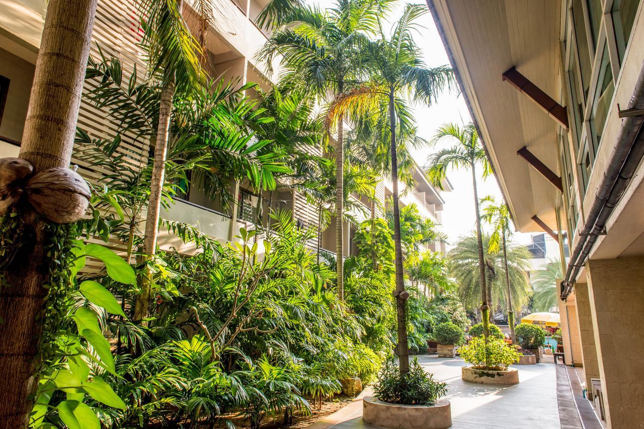 Sea Breeze Jomtien Resort Pattaya Exterior foto